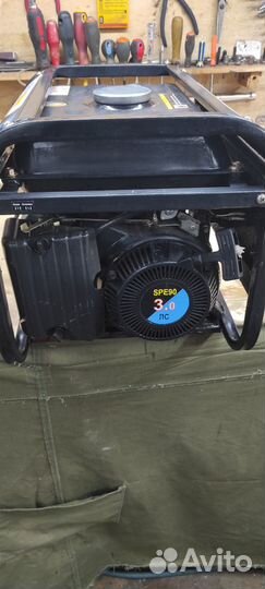 Бензиновый генератор