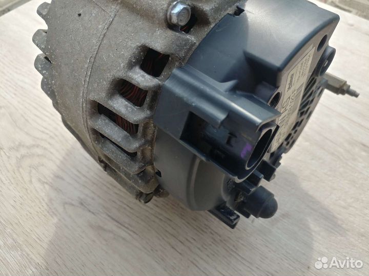 Генератор VAG 03L903023F