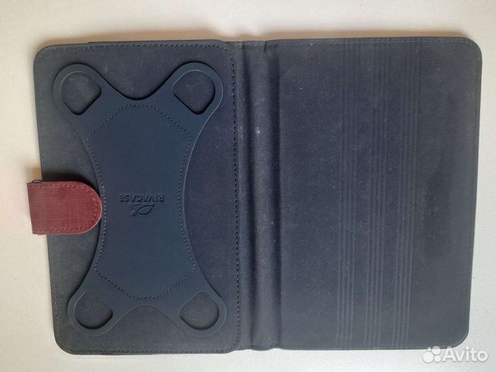 Универсальный чехол для планшетов