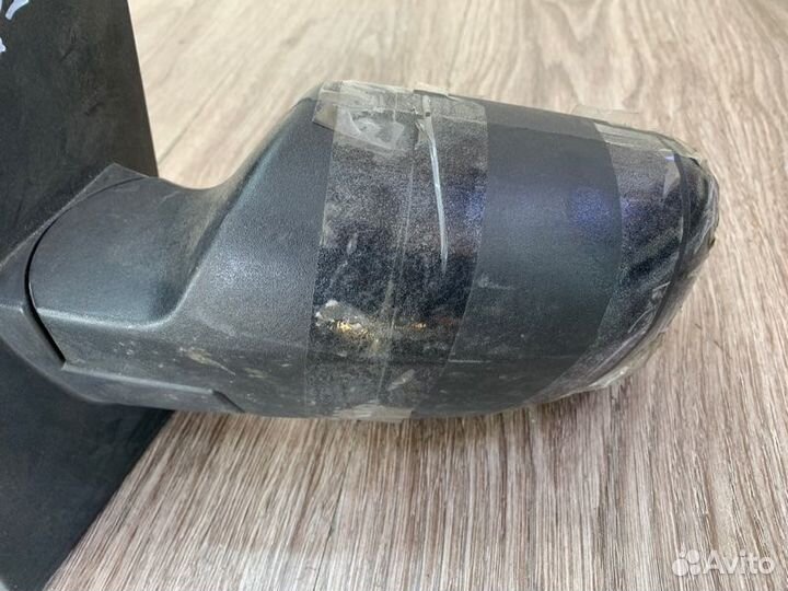 Зеркало переднее левое Ford Fiesta хетчбэк 5-ти