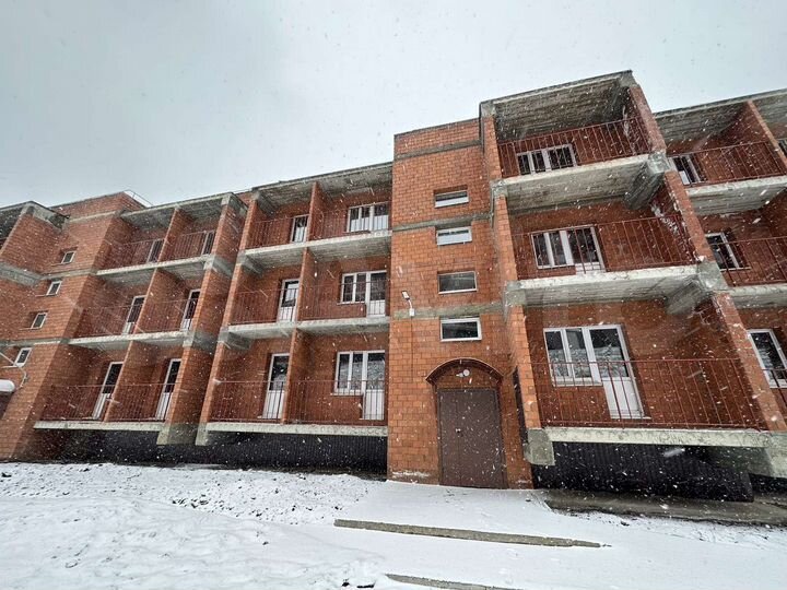 1-к. квартира, 52 м², 3/3 эт.