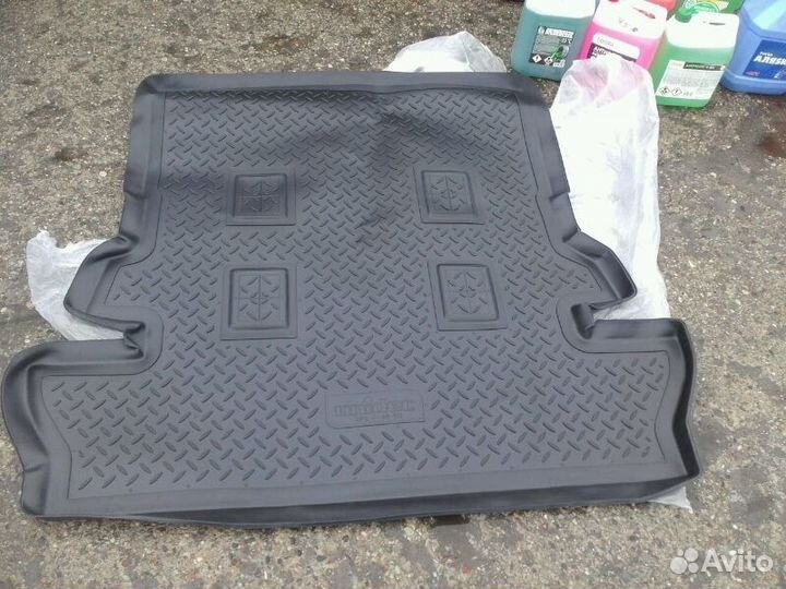 Коврик в багажник Toyota Land Cruiser 200