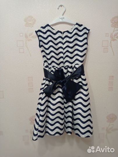 Нарядное платье для девочки 116-122