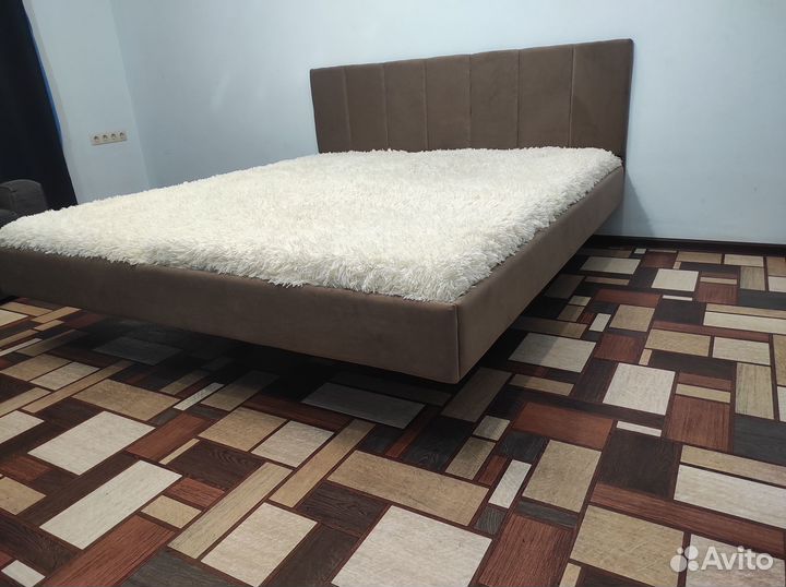 Кровать парящая q-5311