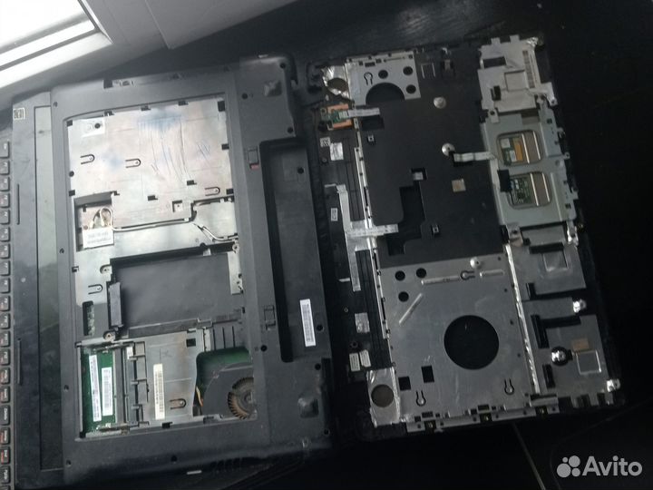 Ноутбук на запчасти