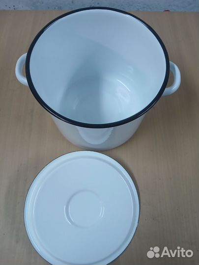 Кастрюля эмалированная