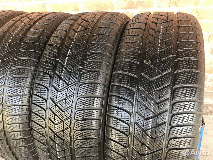 Pirelli Scorpion Winter 255/55 R18