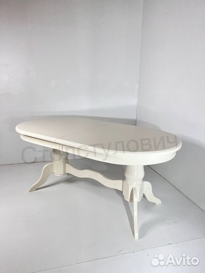 Столы и стулья