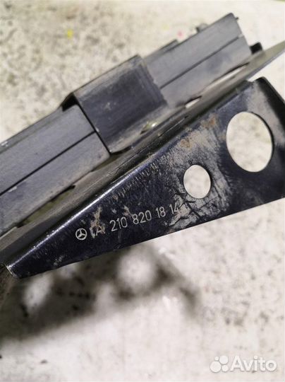 Блок электронный Мерседес Бенз 210 Е-класс