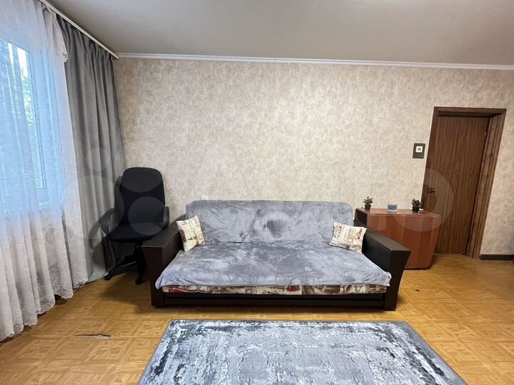 2-к. квартира, 58 м², 4/16 эт.