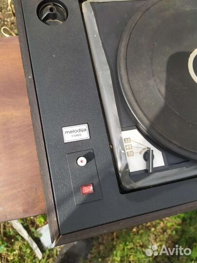 Радио уселитель с проигрывателем и колонками 70х