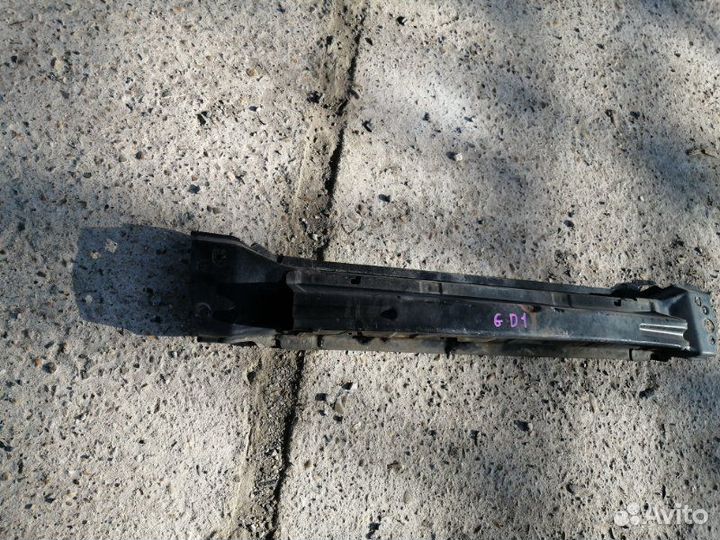 Усилитель бампера передний Honda Fit GD1