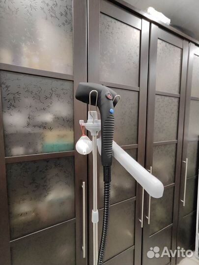 Отпариватель для одежды вертикальный