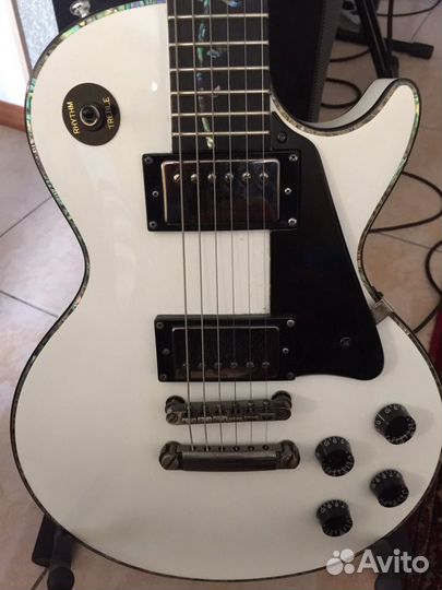Гитара Gibson les paul