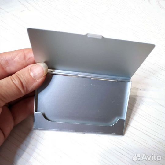 Визитница металлическая