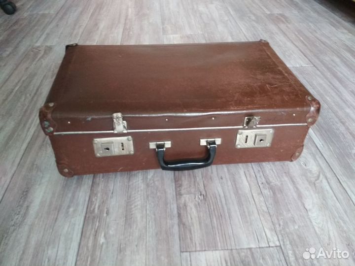 Продам чемодан времён СССР