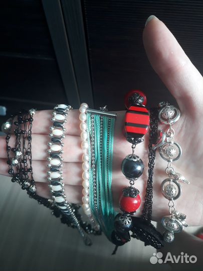 Бусики, серьги, браслеты