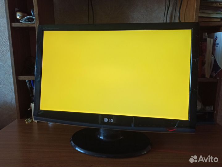 Монитор LG Flatron W2453SQ 24