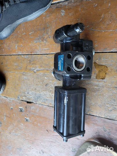 Гидравлический клапан hyva HT-1150