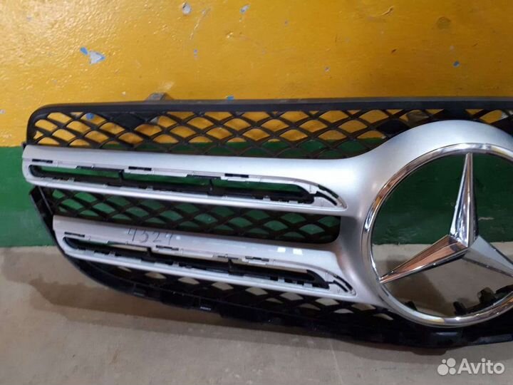 Решетка радиатора Mercedes GLC X253