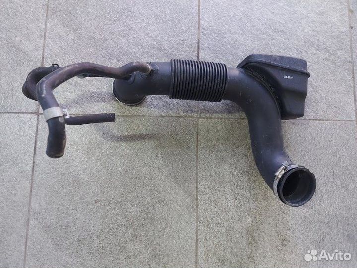 Патрубок воздушного фильтра Hyundai Santa Fe TM