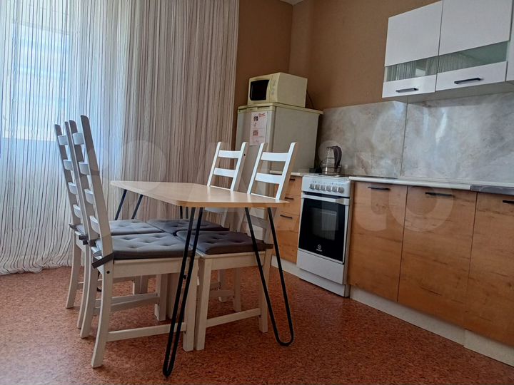 1-к. квартира, 45 м², 1/17 эт.