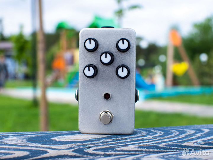 Гитарная педаль Fuzz Factory