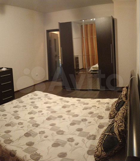 2-к. квартира, 82 м², 4/15 эт.