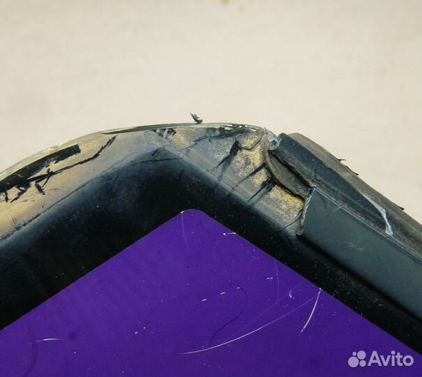 Стекло кузова заднее левое Audi 100 C3 (недочеты)