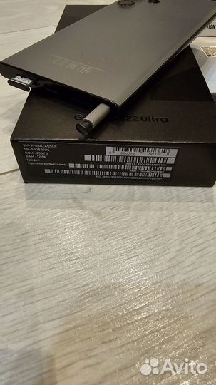 Samsung Galaxy S22 Ultra, 12/256 ГБ