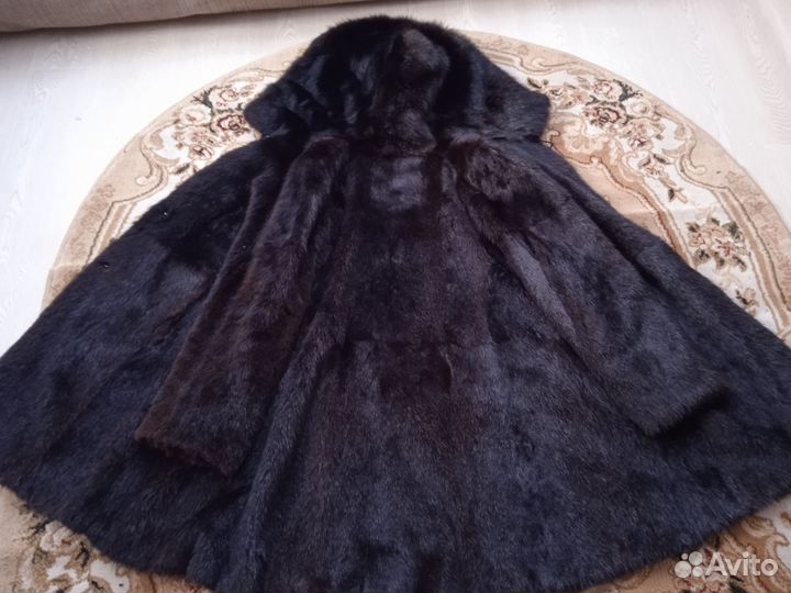 Шуба норковая с капюшоном 50-52 Италия