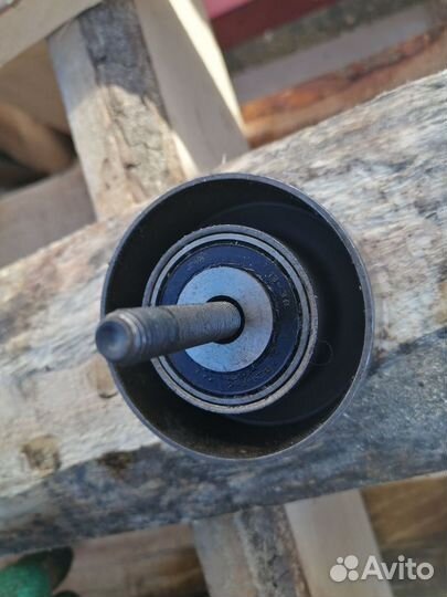 Ролик обводной Opel z16xer