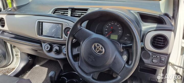Toyota Vitz 1 CVT, 2012, 90 000 км