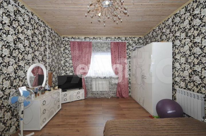 Дом 102 м² на участке 7,5 сот.