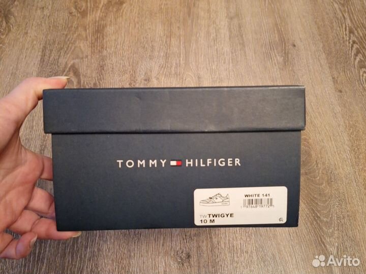 Коробка Tommy Hilfiger