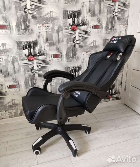 Игровое компьютерное кресло