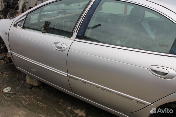 Двери Крайслер Chrysler 300M 2001г