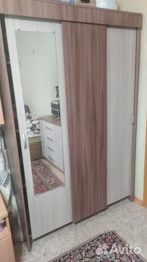 Шкаф