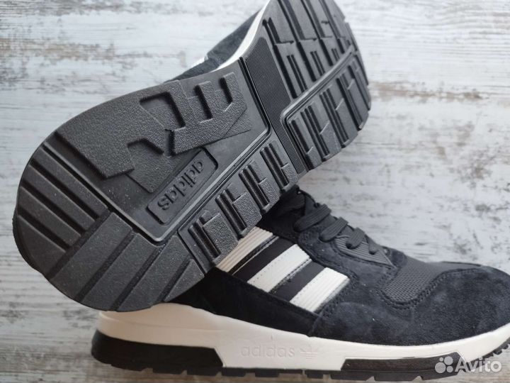 Кроссовки adidas