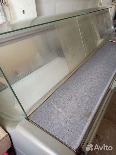 Холодильная витрина 