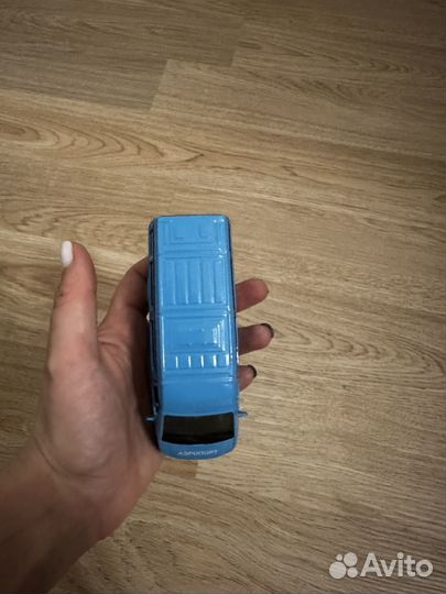 Модель автомобиля Газель Аэропорт Welly