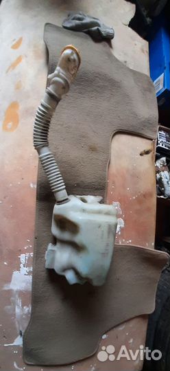 Бачок омывателя Renault Megan 2 2008