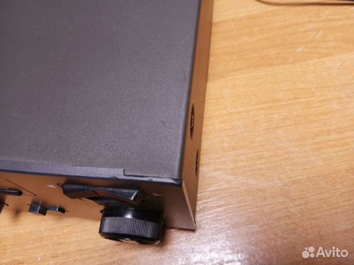 Ресивер NAD 7240pe