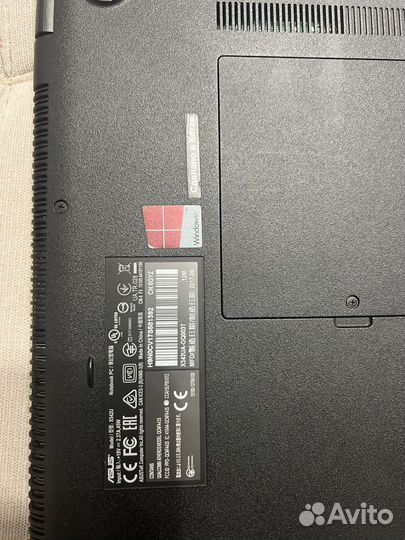 Ноутбук asus