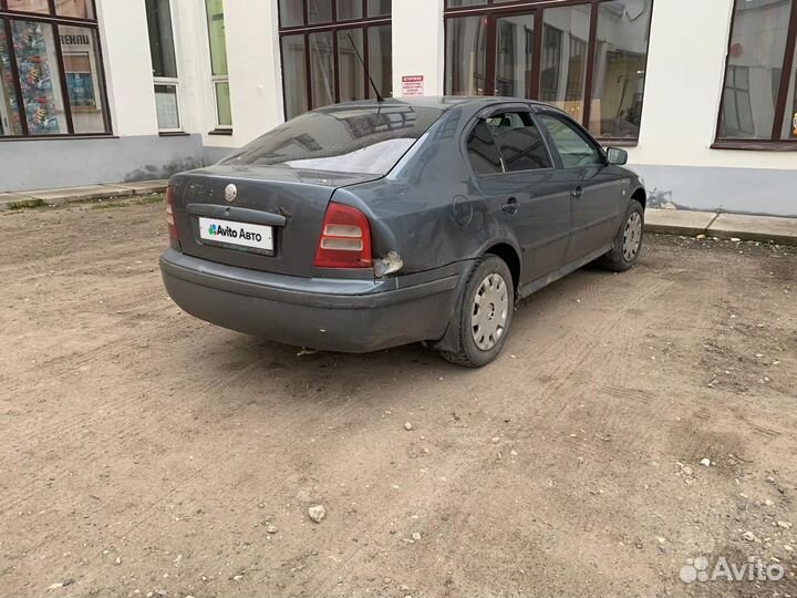 Skoda Octavia 1.6 МТ, 2004, 329 300 км