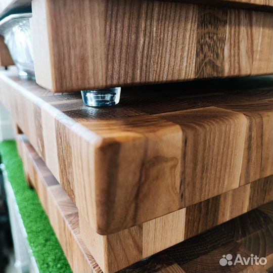 Доска разделочная торцевая 36*29 см. с поддоном