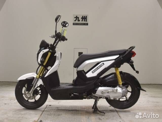 Honda zoomer-X