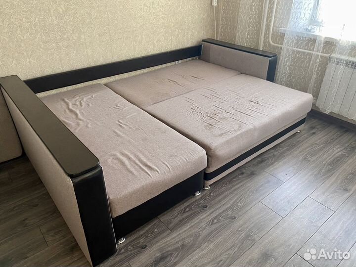 Угловой диван