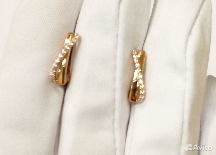 Золотые серьги с камнем