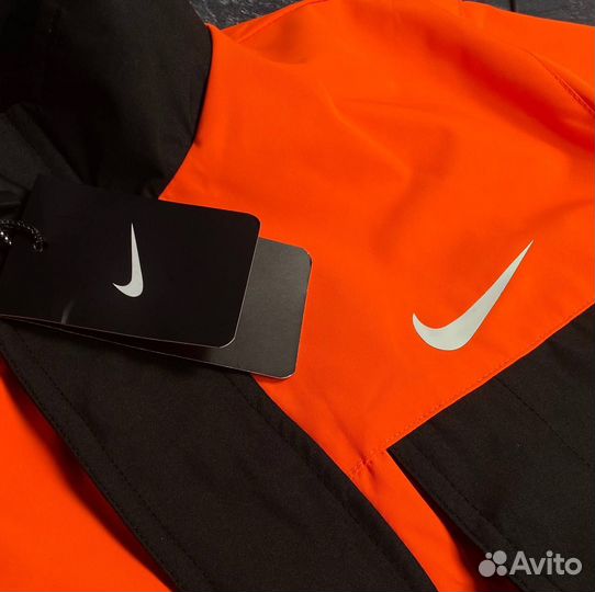 Куртка весенняя Nike